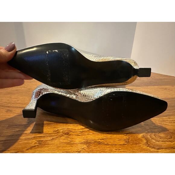 Steve Madden Women's Newlyn Croc Print Kitten Heel Boot Silver Sz 6.5 NWOB - Picture 9 of 13